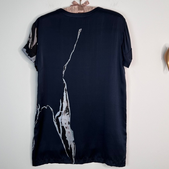 All Saints, Size:2, Silk Amaro Rip It Up Top, Navy/White/Pink/Black, EUC! - Picture 5 of 10